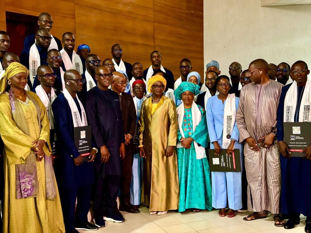 Remise de diplômes aux greffiers des promotions 2022-2024 et 2024-2026