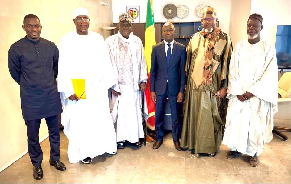 Le ministre échange avec l’Association des imams et oulémas du Sénégal